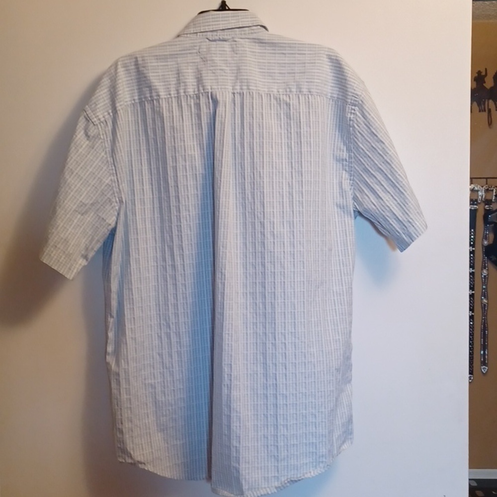 TOMMY HILFIGER, MENS, BLUE ,AND WHITE CHECKERED, BUTTON UP SHORT SLEEVE … - Picture 4 of 7